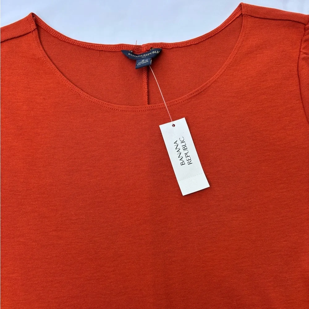 Banana Republic Orange Short Sleeve Tee - Picture 1 of 4
